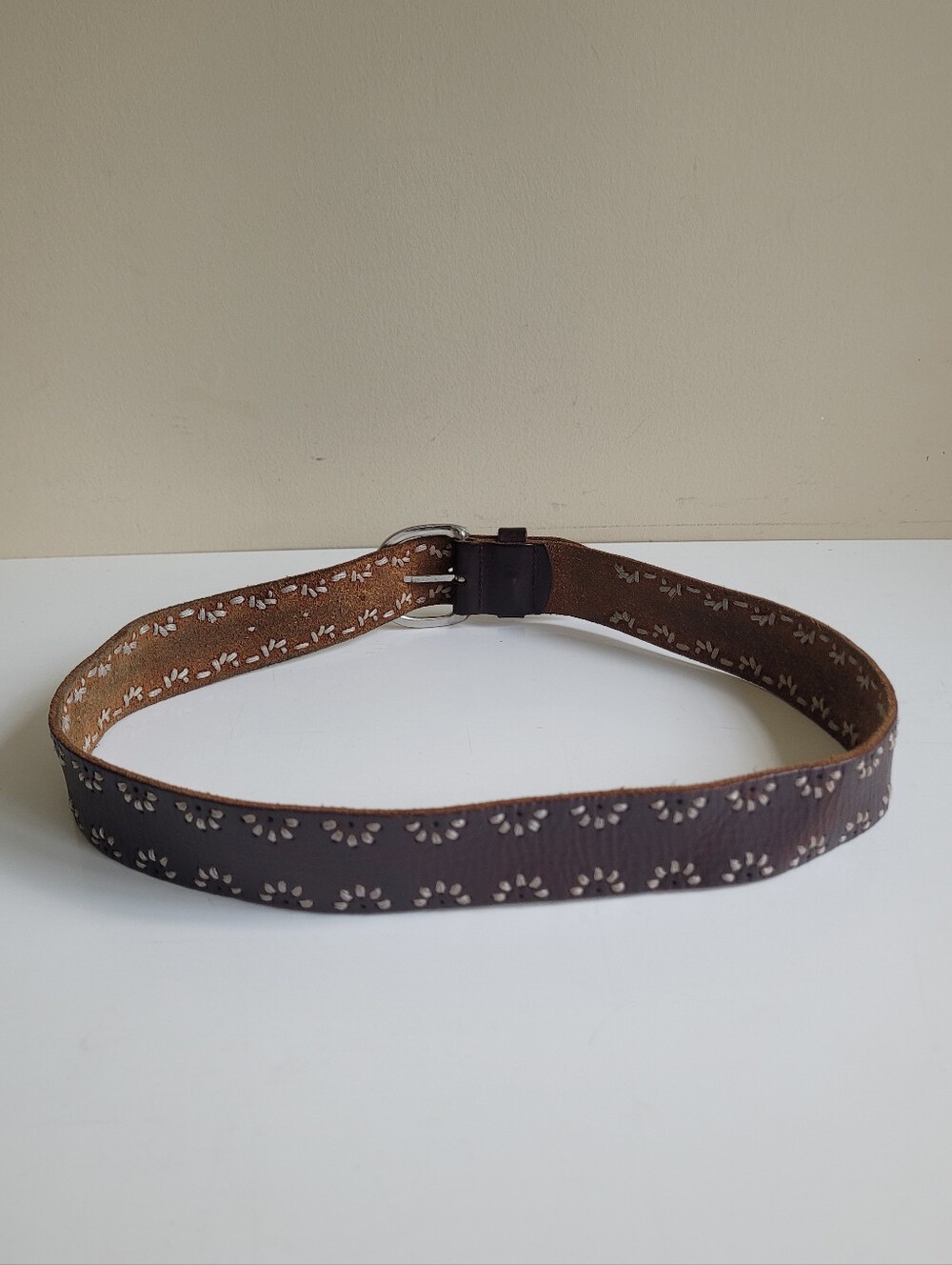 Brown Floral Tooled Embroidered Leather Women's Belt Small - Picture 4 of 5